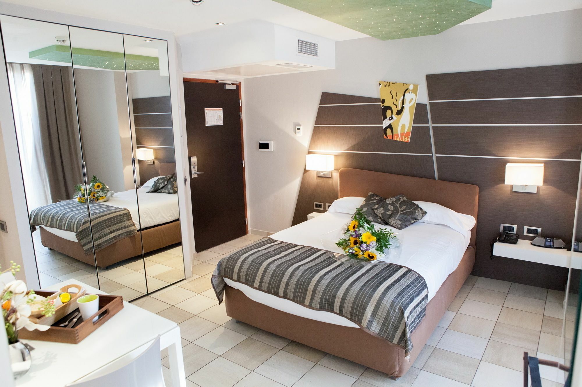 Hotel Villa d'Elsa Juan-les-Pins Esterno foto